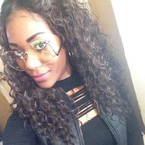 Meet your Posher, Donna